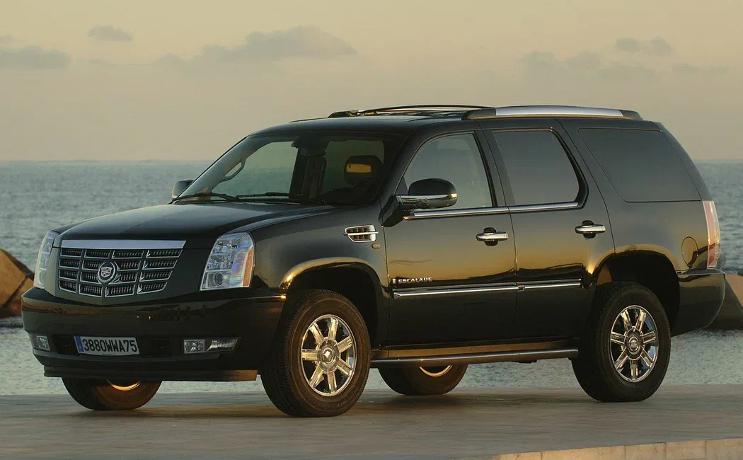 Логотип Cadillac Escalade Внедорожник 5 дв. 3 поколение