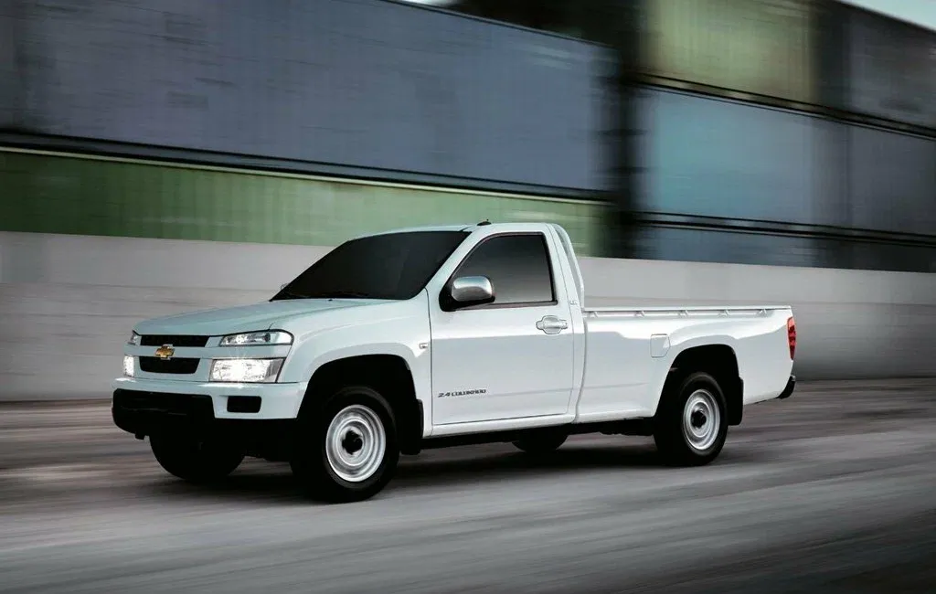 Логотип Chevrolet Colorado Пикап 2 дв. 1 поколение