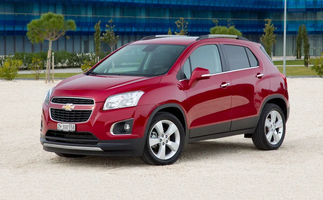 Логотип Chevrolet Tracker Внедорожник 5 дв. 3 поколение
