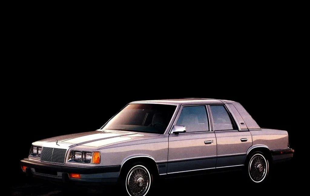 Логотип Chrysler LeBaron Седан 4 дв. 2 поколение