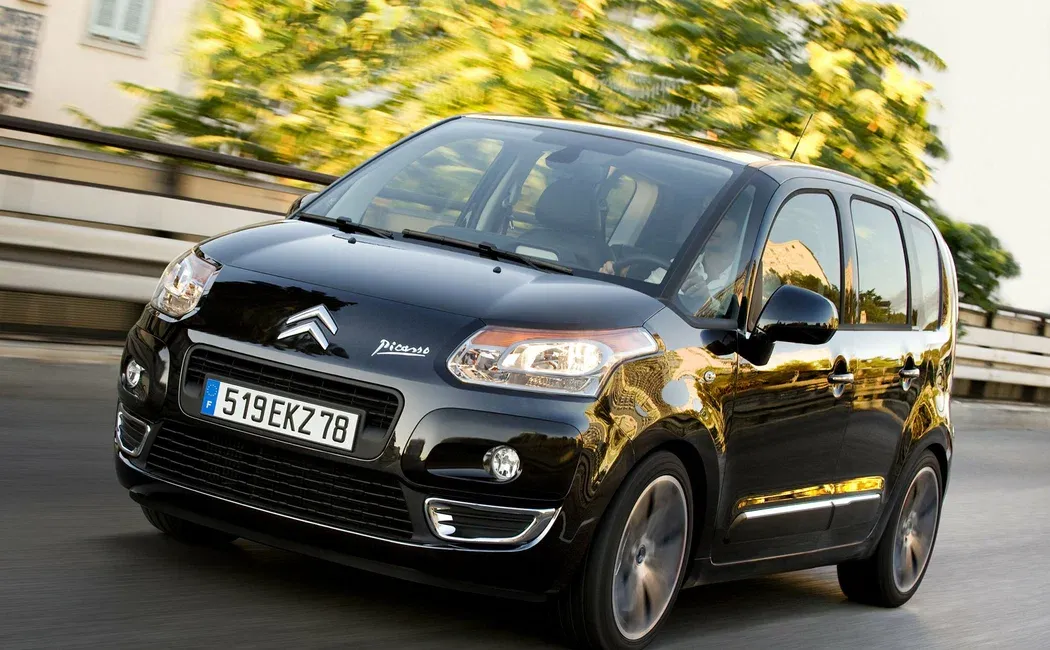 Логотип C3 Picasso