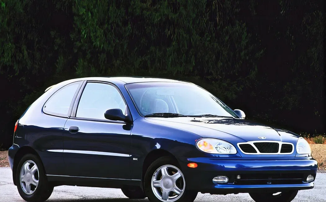 Логотип Daewoo Lanos Хэтчбек 3 дв. 1 поколение