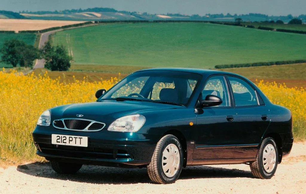 Логотип Daewoo Nubira Седан 4 дв. 2 поколение