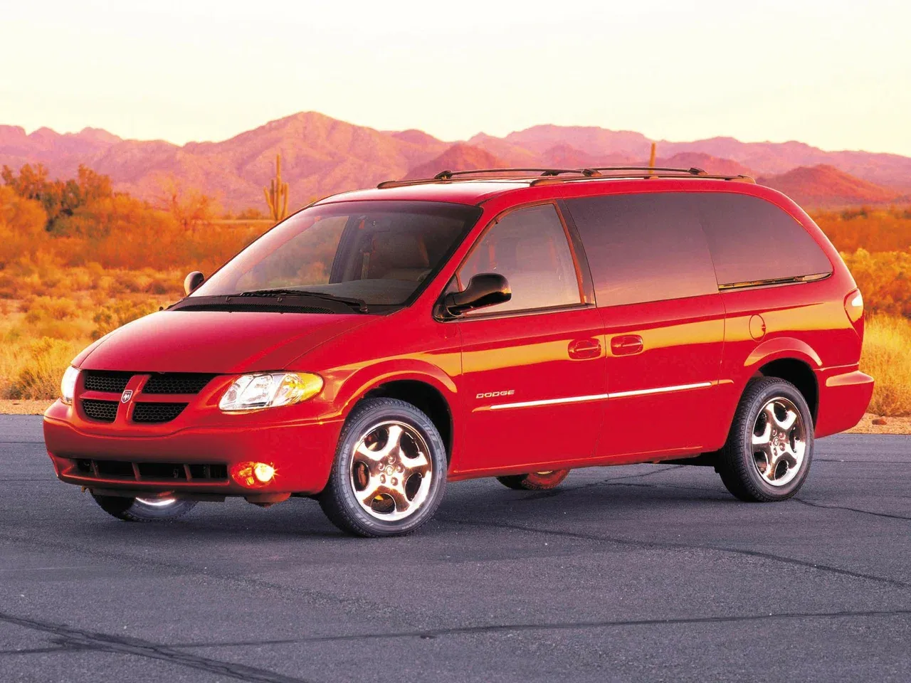 Логотип Caravan