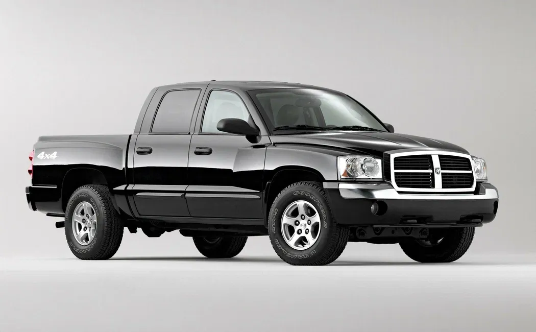 Логотип Dodge Dakota Пикап 4 дв. 3 поколение