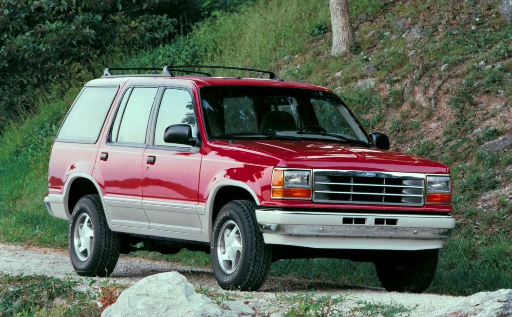 Логотип Ford Explorer Внедорожник 5 дв. 1 поколение