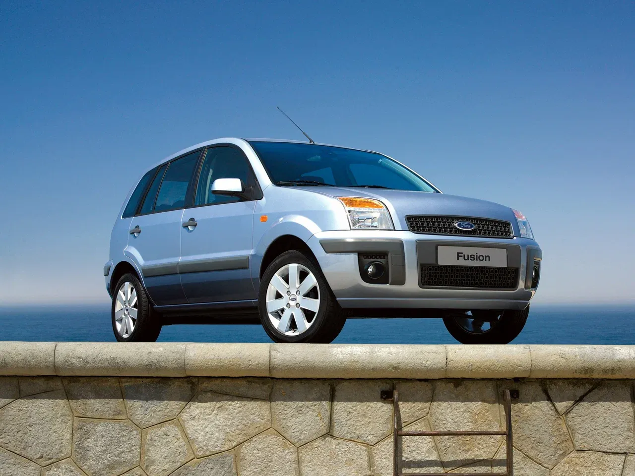 Логотип Fusion