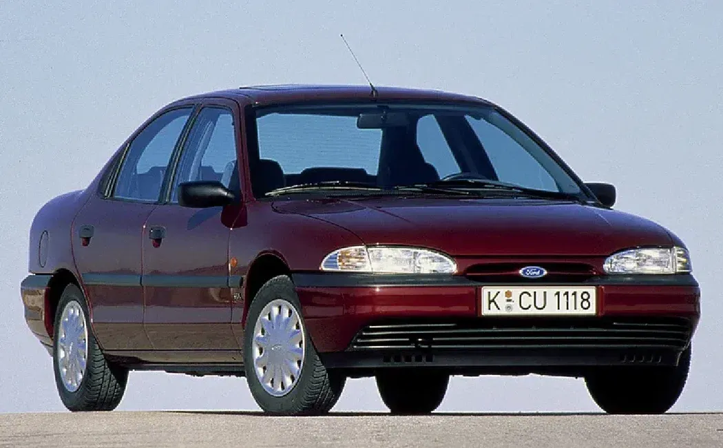 Логотип Ford Mondeo Седан 4 дв. 1 поколение