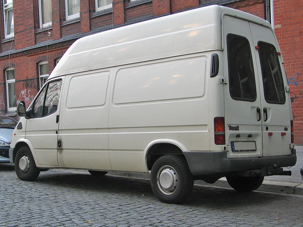 Логотип Ford Transit Фургон 5 поколение