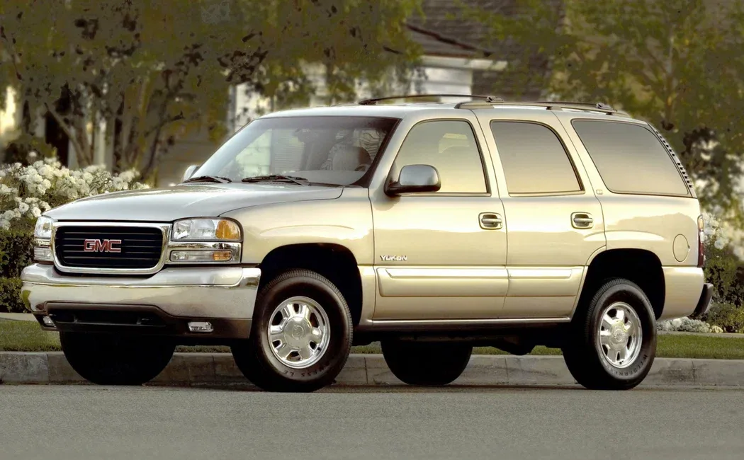 Логотип GMC Yukon Внедорожник 5 дв. 2 поколение