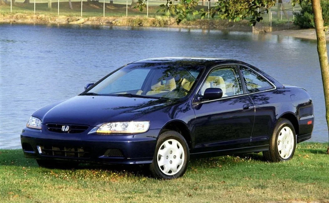 Логотип Honda Accord Купе 2 дв. 6 поколение