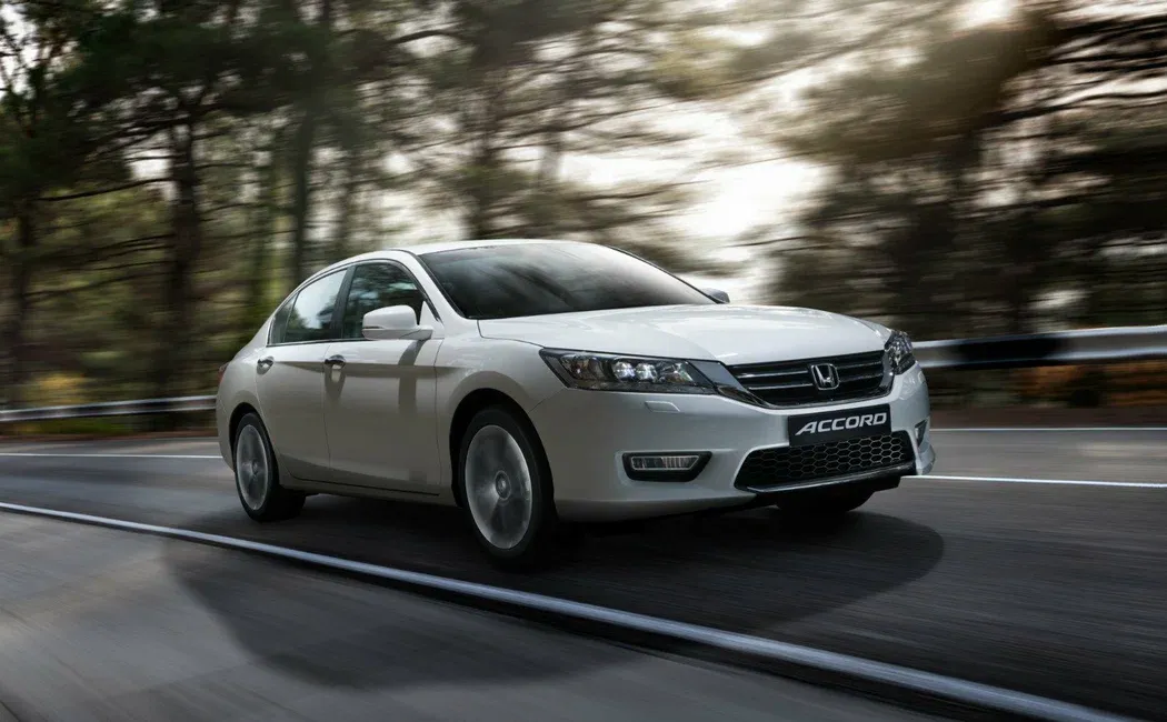 Логотип Honda Accord Седан 4 дв. 9 поколение