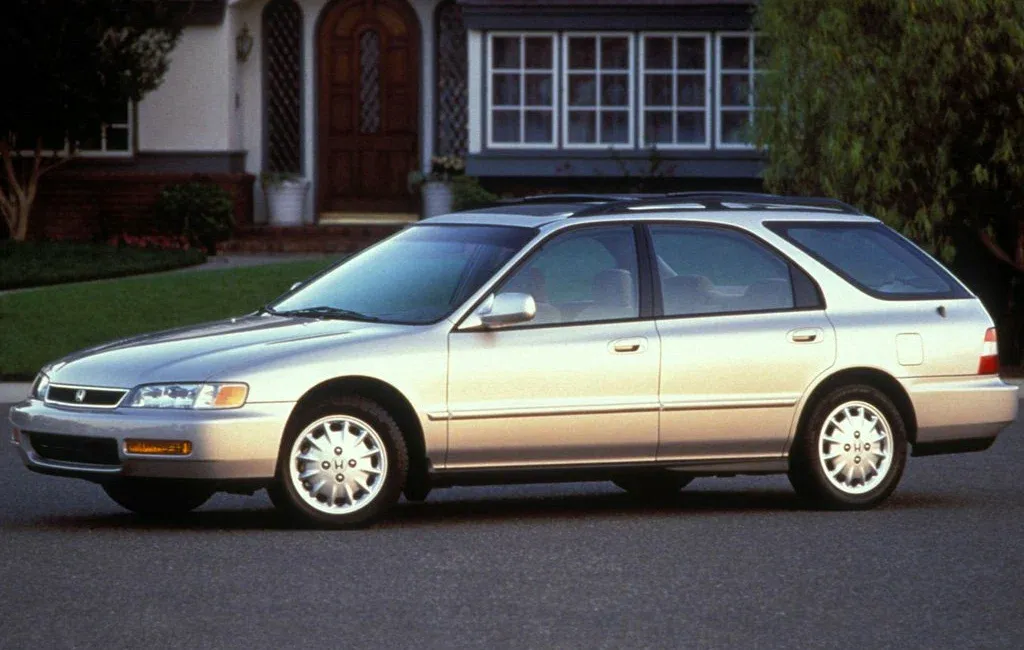 Логотип Honda Accord Универсал 5 дв. 5 поколение