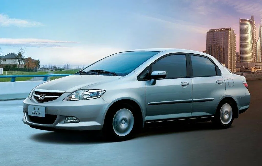 Логотип Honda City Седан 4 дв. 4 поколение