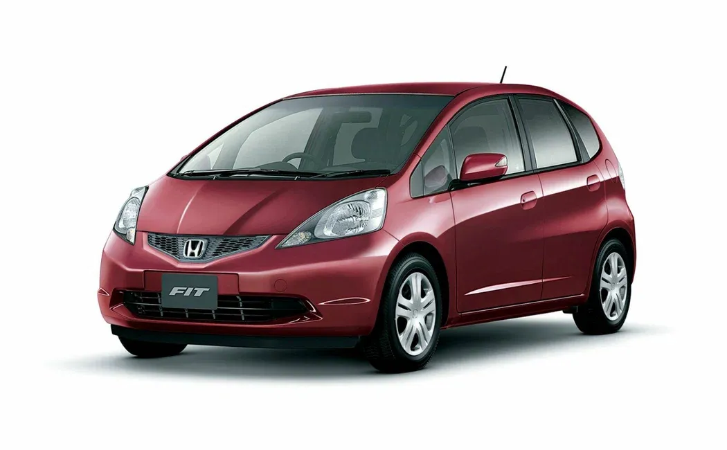 Логотип Honda Fit Хэтчбек 5 дв. 2 поколение