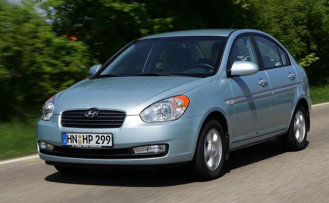 Логотип Hyundai Accent Седан 4 дв. 3 поколение