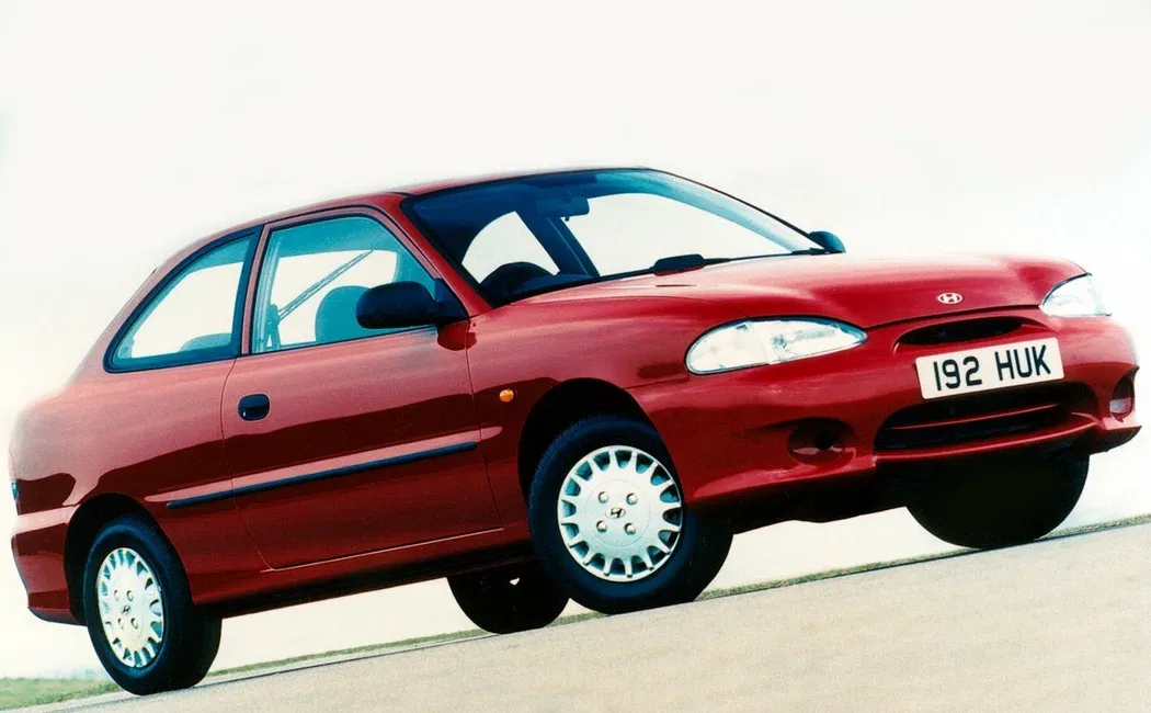 Логотип Hyundai Accent Хэтчбек 3 дв. 1 поколение