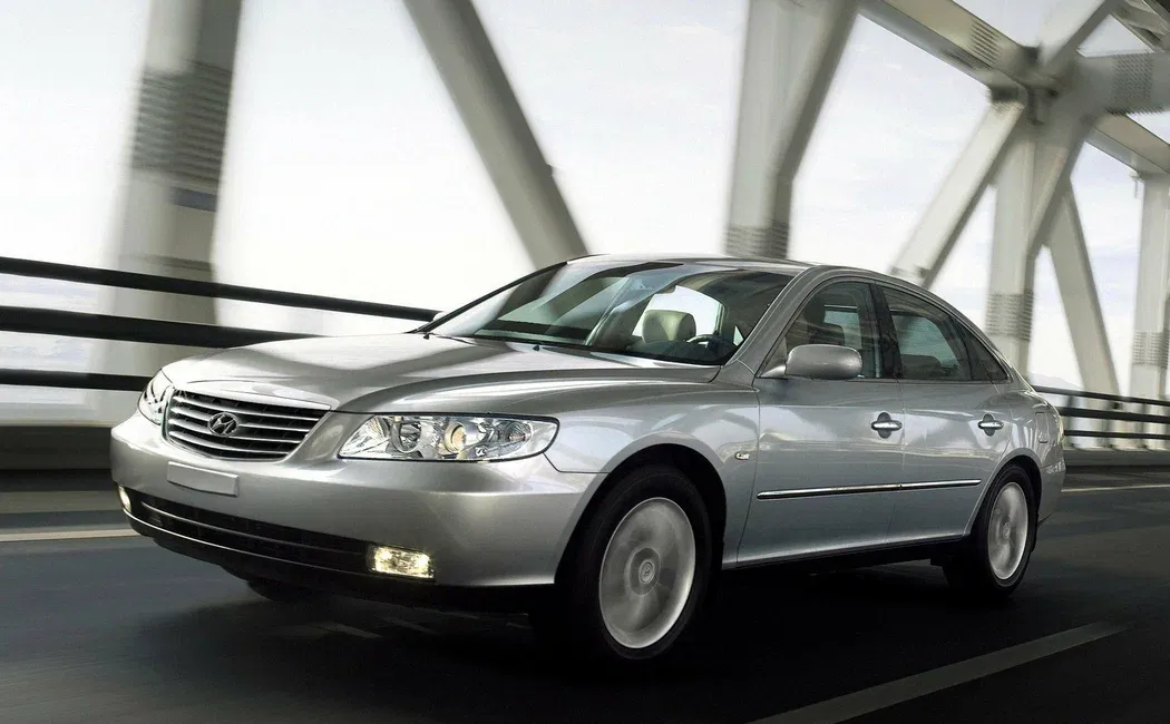 Логотип Hyundai Grandeur Седан 4 дв. 4 поколение