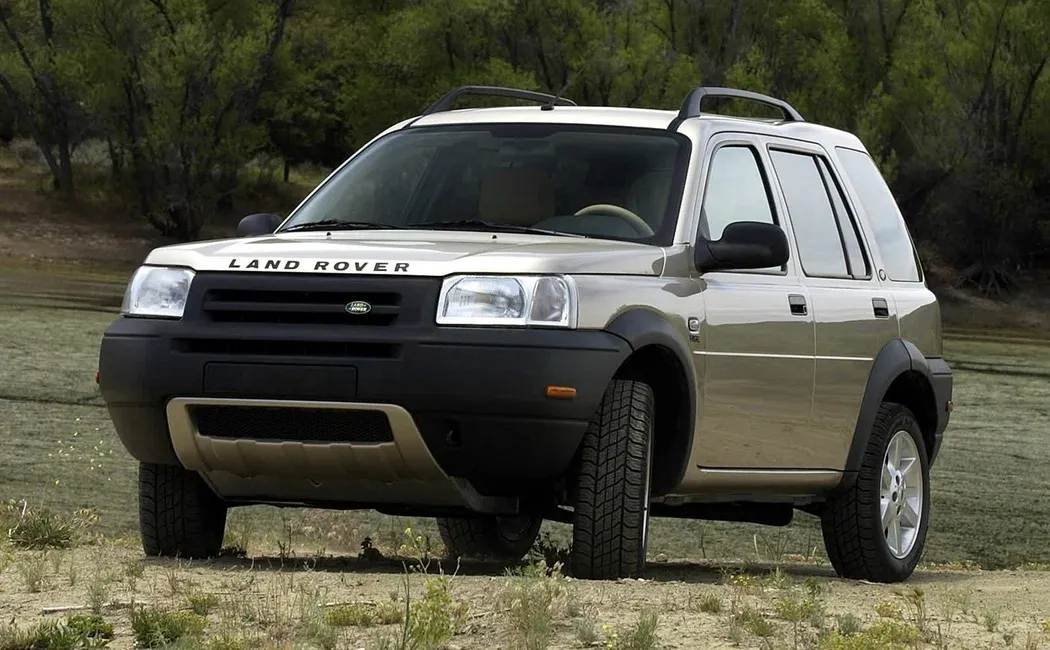Логотип Land Rover Freelander Внедорожник 5 дв. 1 поколение