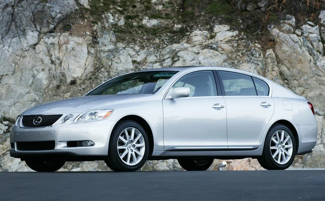 Логотип Lexus GS (300) Седан 4 дв. 3 поколение