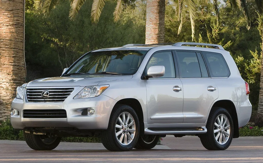 Логотип LX570