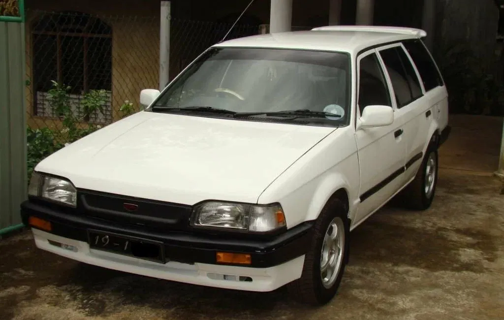 Логотип Mazda Familia Универсал 5 дв. (BG)