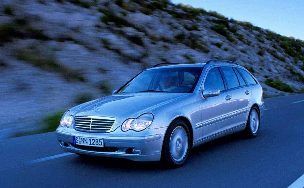 Логотип Mercedes-Benz C-klasse Универсал 5 дв. 2 (W203)