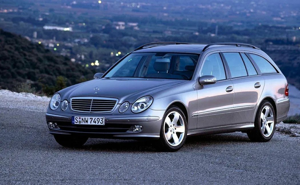 Логотип Mercedes-Benz E-klasse Универсал 5 дв. 3 (W211 / S211)