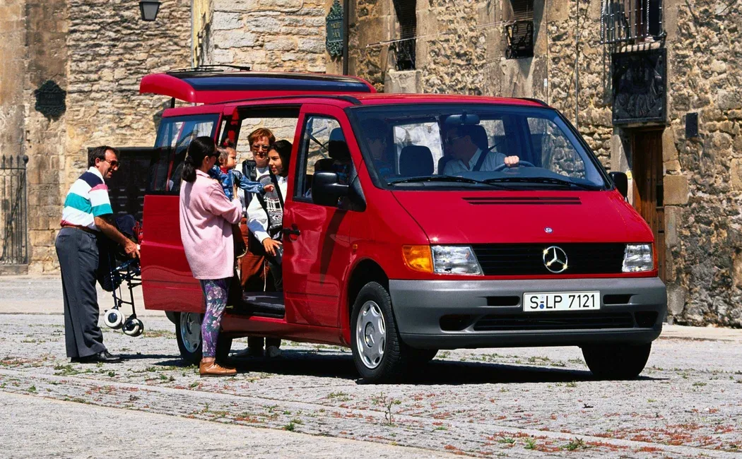 Логотип Vito/Viano