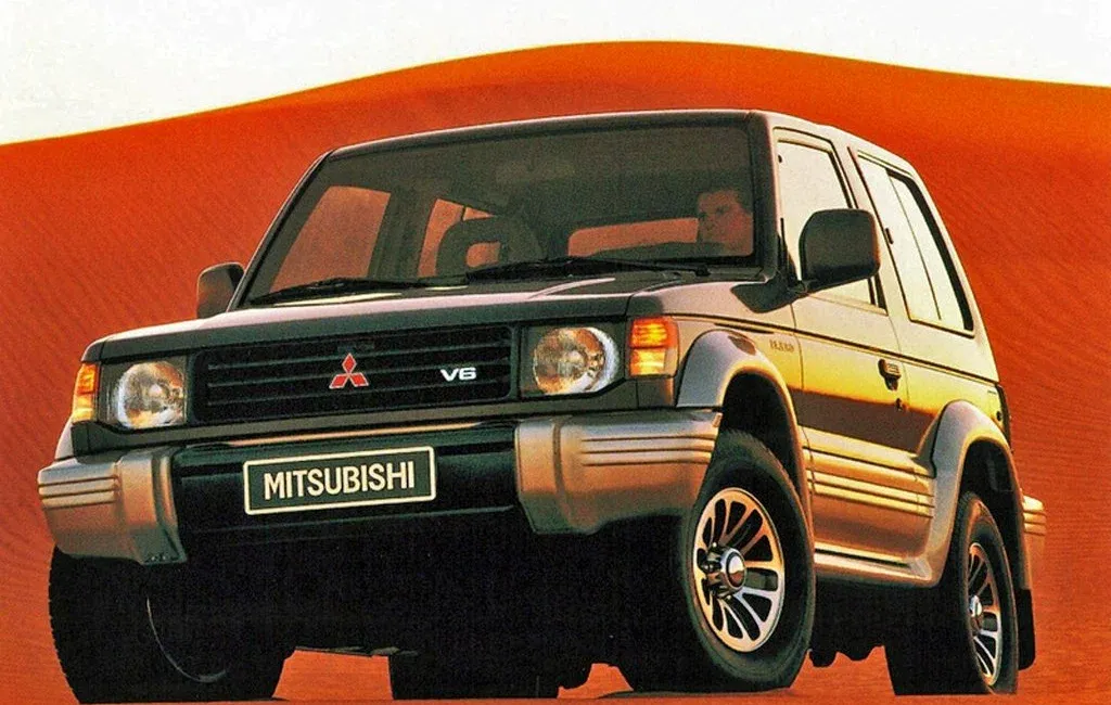 Логотип Mitsubishi Montero Внедорожник 3 дв. 2 поколение