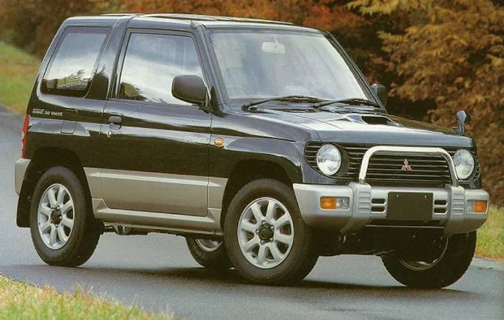 Логотип Mitsubishi Pajero Mini Внедорожник 3 дв. 1 поколение