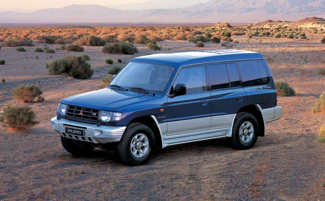 Логотип Mitsubishi Pajero/Montero Внедорожник 5 дв. 2 поколение