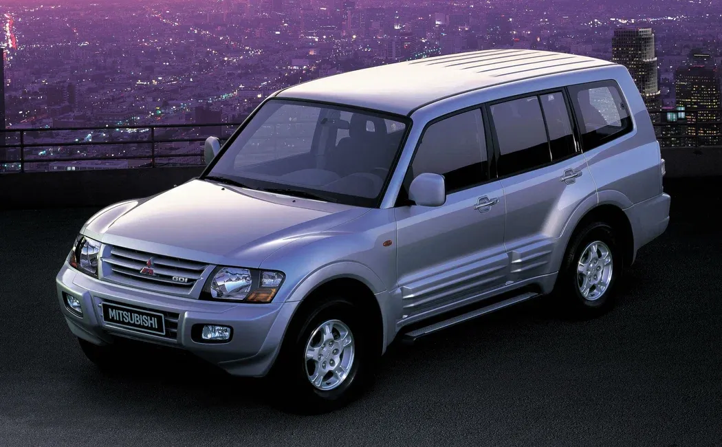 Логотип Pajero/Montero