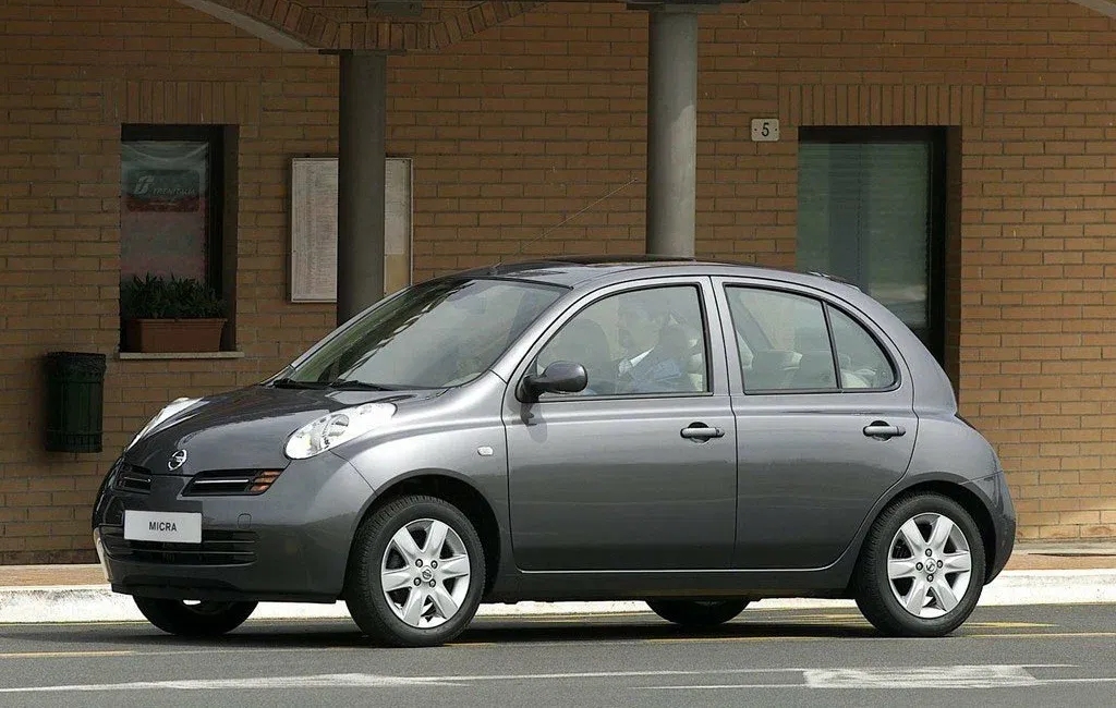 Логотип Nissan Micra Хэтчбек 5 дв. 3 (K12)