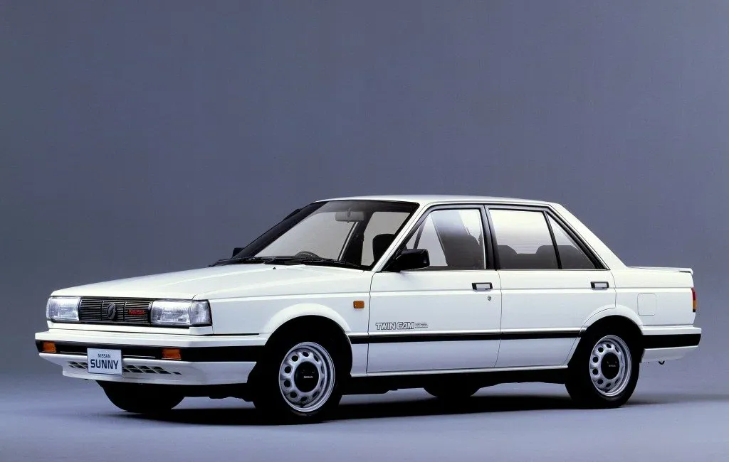 Логотип Nissan Sunny Седан 4 дв. B12