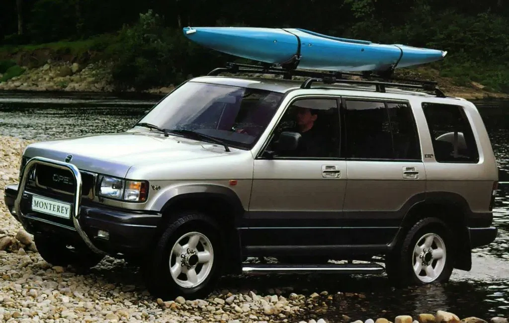 Логотип Monterey