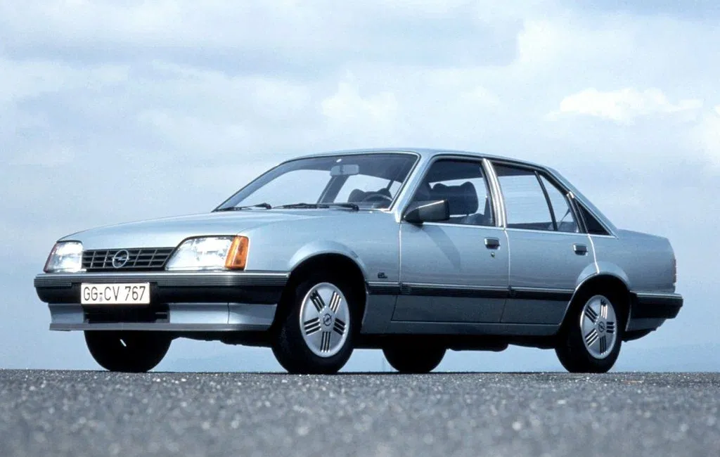 Логотип Rekord