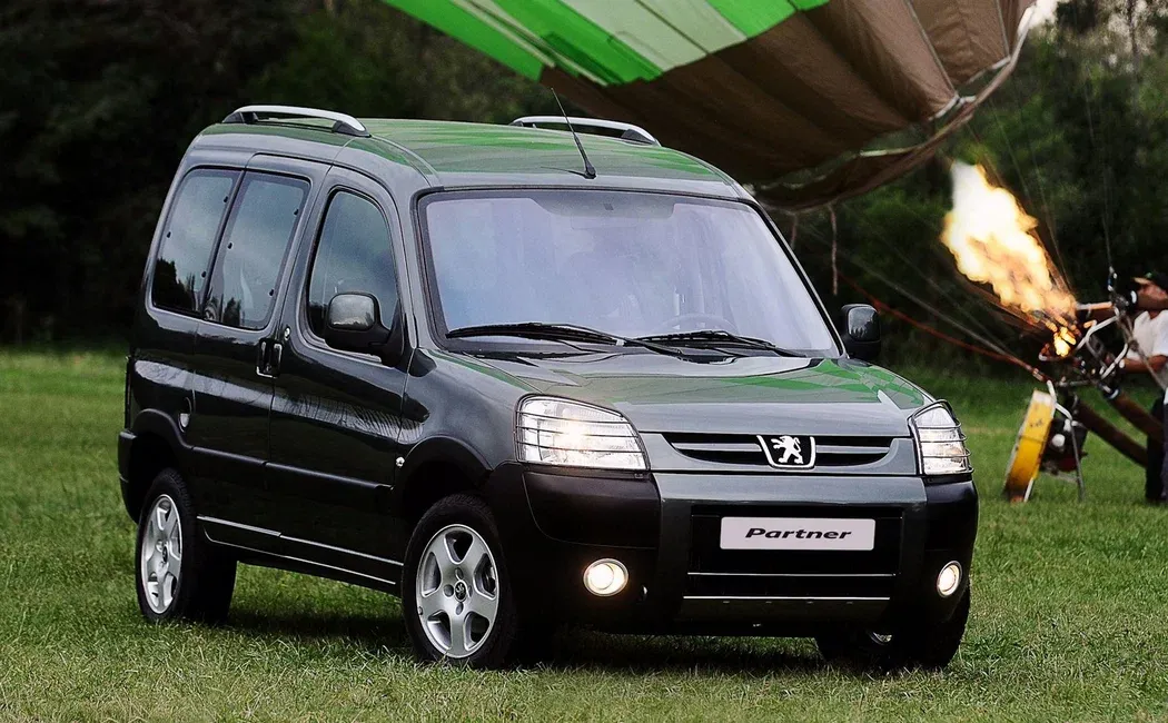 Логотип Peugeot Partner Компактвэн 5 дв. 1 поколение