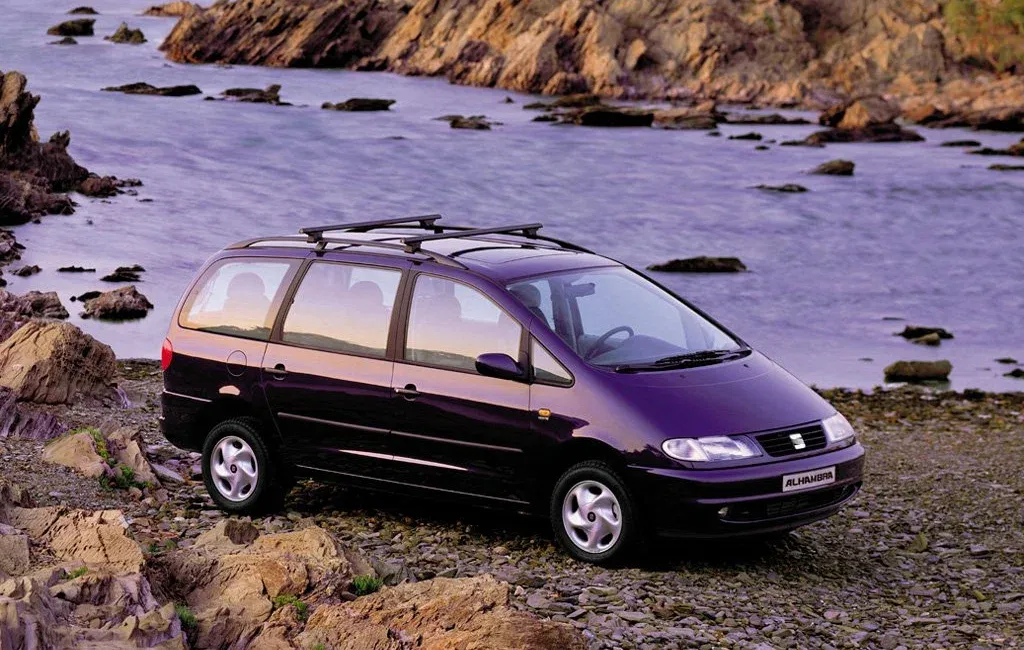 Логотип Alhambra