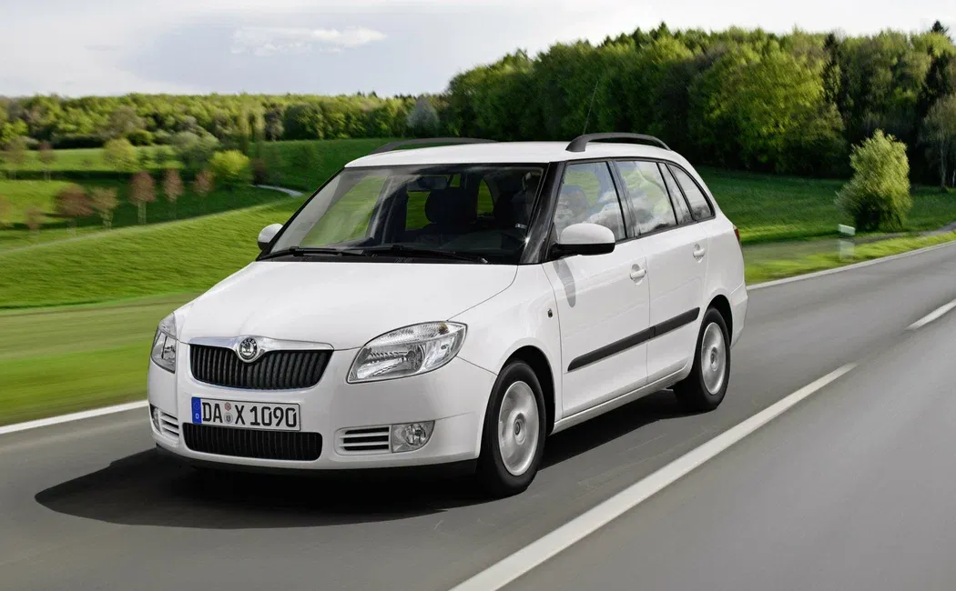 Логотип Skoda Fabia Универсал 5 дв. 2 поколение