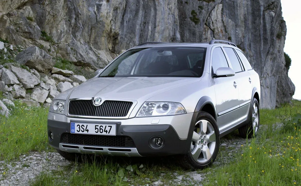 Логотип Skoda Octavia Универсал 5 дв. 2 (A5)