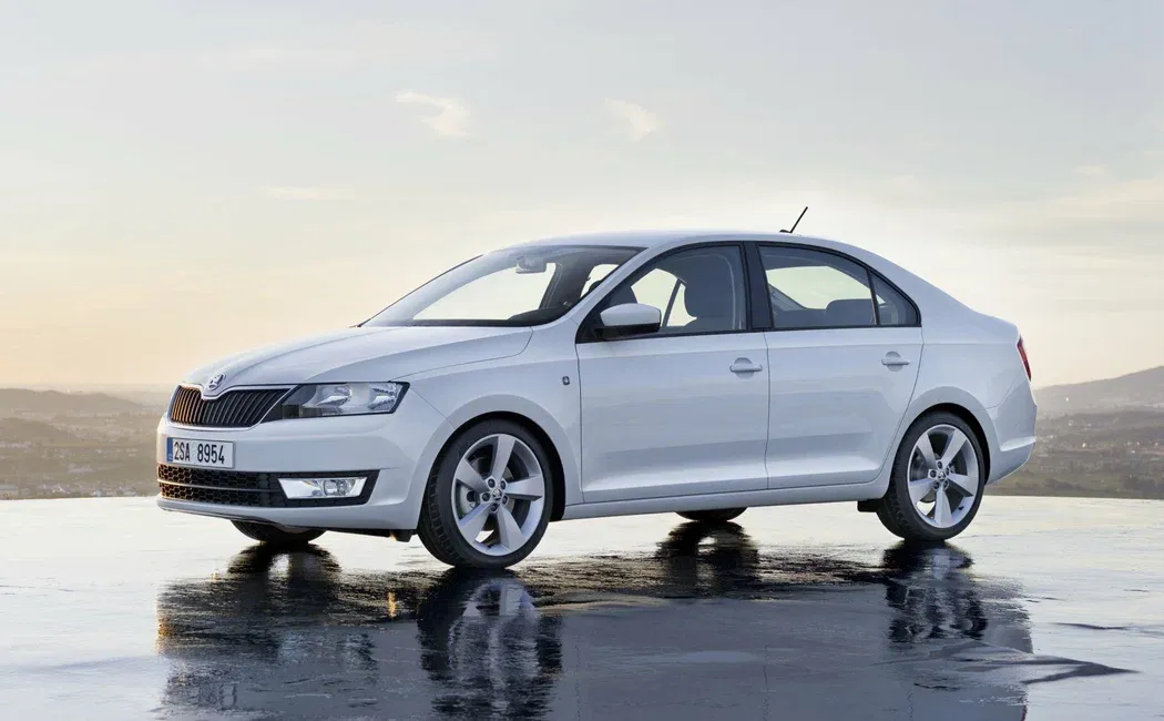 Логотип Skoda Rapid Лифтбек 4 дв. 1 поколение