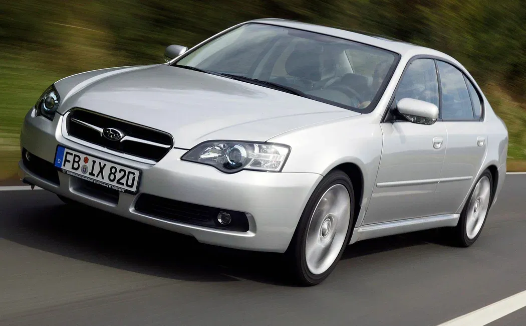 Логотип Subaru Legacy Седан 4 дв. 4 поколение