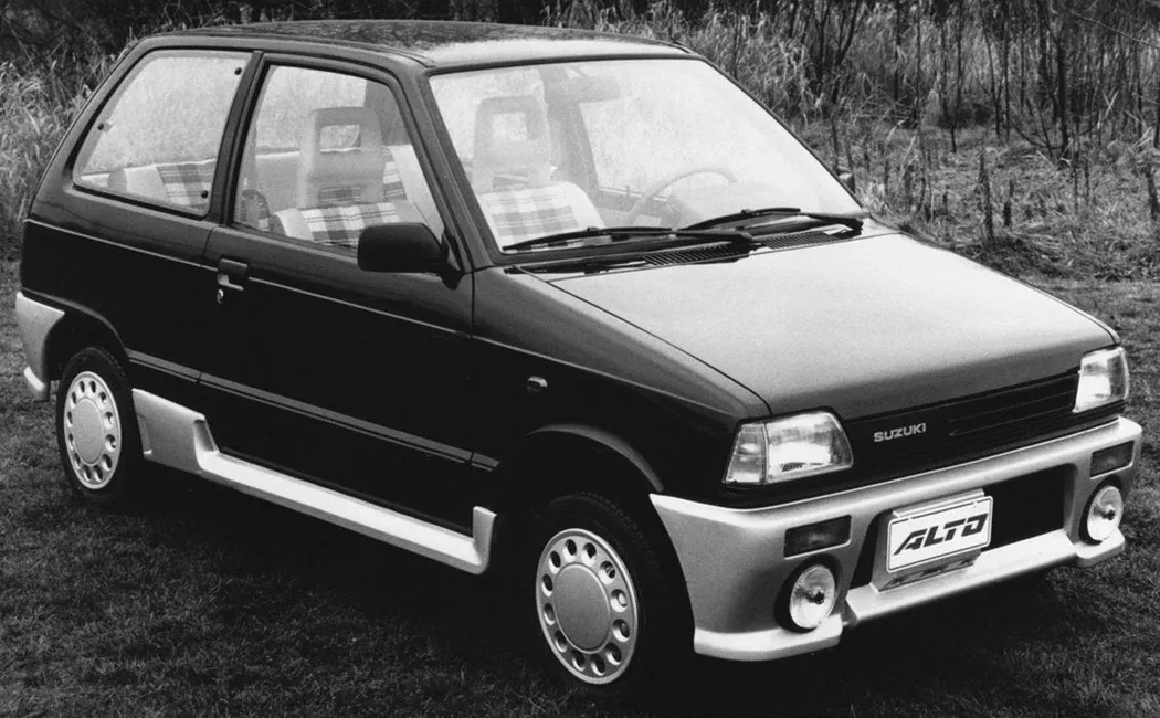 Логотип Suzuki Alto Хэтчбек 3 дв. 3 поколение