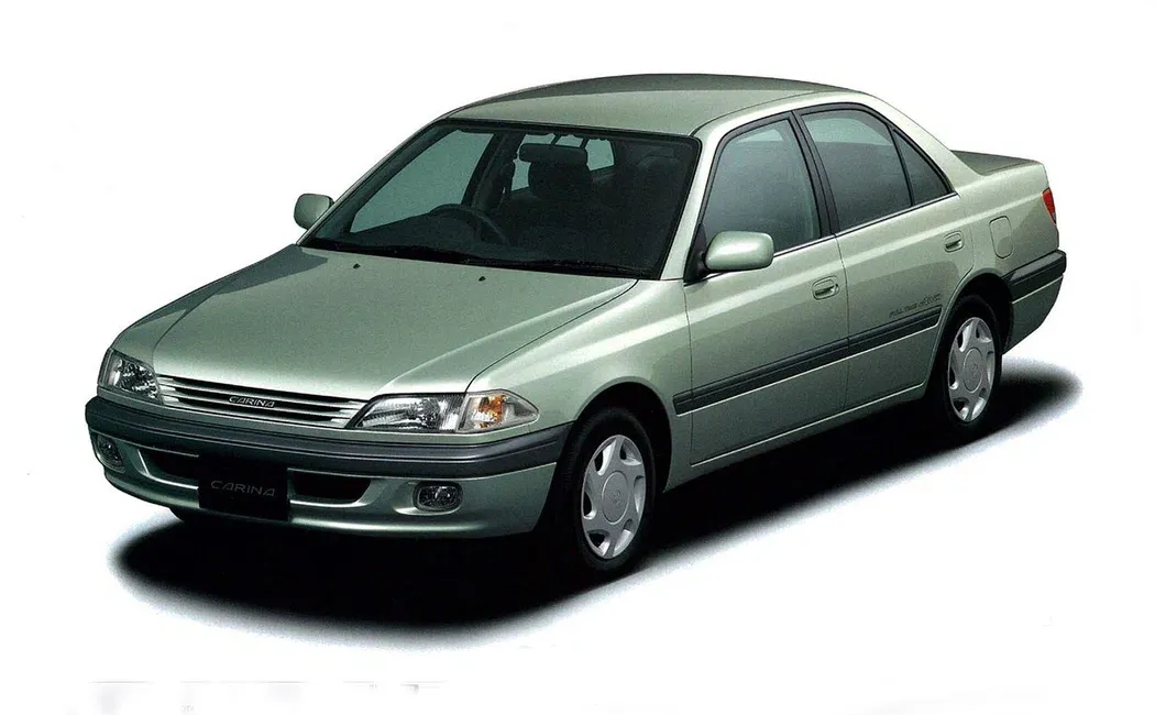 Логотип Toyota Carina седан 4 двери 7 (T210)