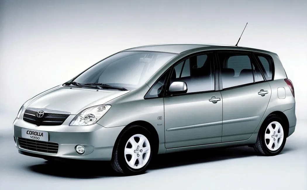 Логотип Corolla Verso