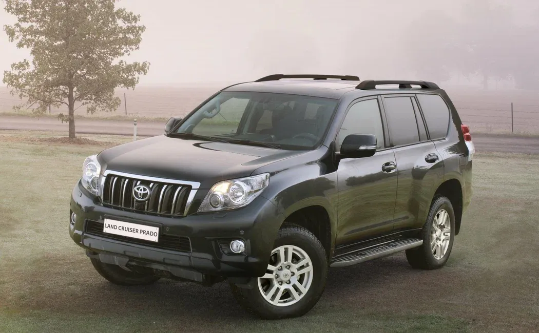 Логотип Toyota Land Cruiser Prado Внедорожник 5 дв. 150 поколение