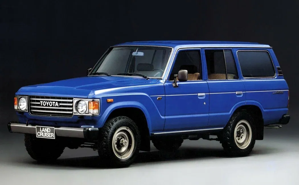 Логотип Toyota Land Cruiser Внедорожник 5 дв. 60 поколение