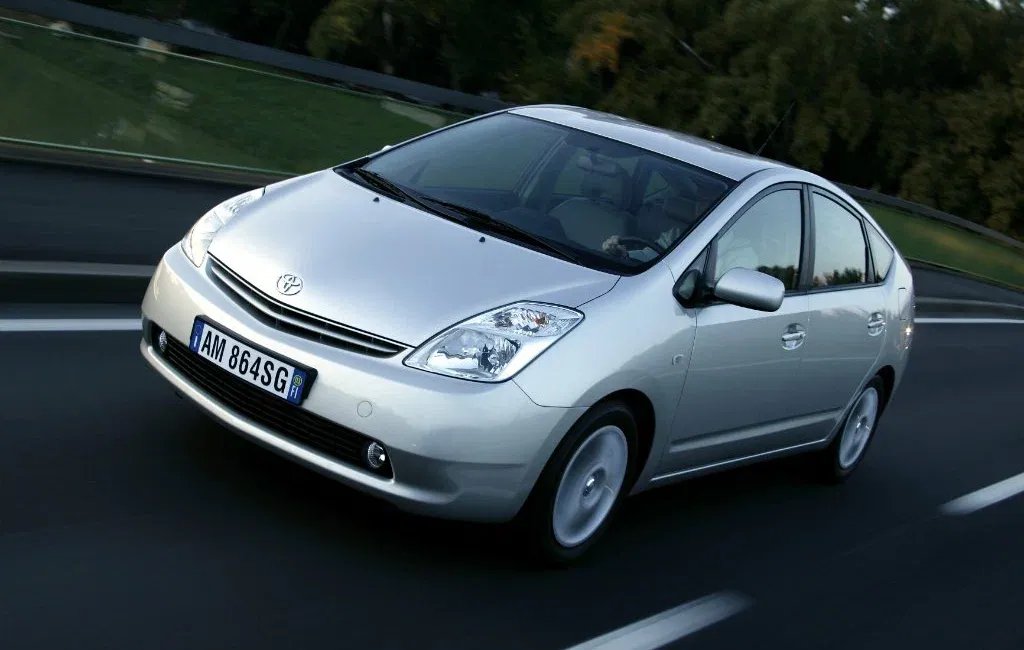 Логотип Prius