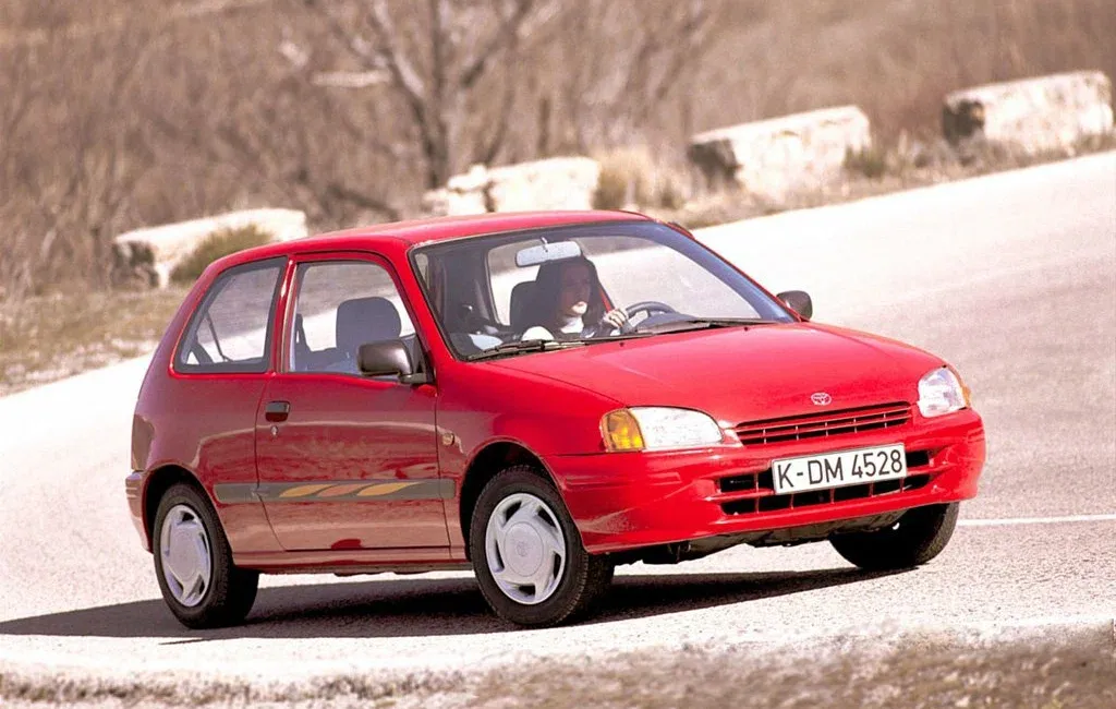 Логотип Toyota Starlet Хэтчбек 3 дв. 5 (P90)